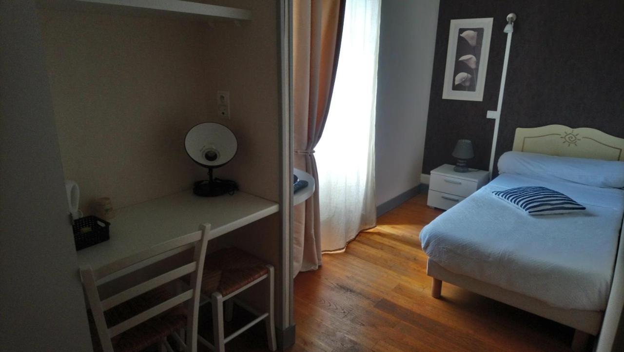 Auberge Des Lacs Massignac Luaran gambar